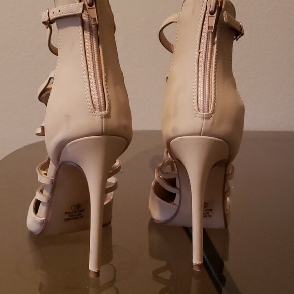 Heels - Picture 2 of 3